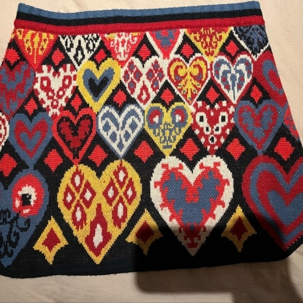 Bundle Farm Rio Black Hearts Ikat Knit Sweater and Skirt In Size Large. - Picture 8 of 16